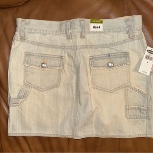 NWT Old Navy denim miniskirt low waist size 4